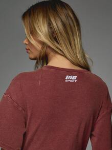 MISSGUIDED MG Sport 罗纹运动 T 恤修身腰部设计圆领健身运动服基本休闲居家基础训练性能短袖上衣 - 酒紅色 - 查看 3