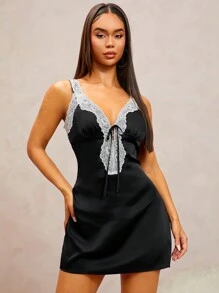 SHEIN SXY Sensual Purity 卧室风格黑白对比蕾丝拼接缎面 A 字迷你连衣裙、真丝睡袍 - 黑色 - 查看 6