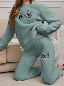 SHEIN Cottnline 2Pcs Pelush Love Embroidery Detail PJ Set - Green - View 3