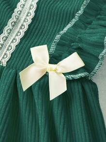 PETSIN 绿色蝴蝶结装饰宠物连衣裙，圣诞节适合猫和狗的可爱服装