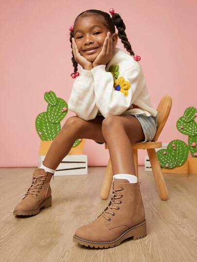 Mini mi Botas de tobillo con cordones y suela con cuña estilo Best Seller para niños en color topo - Resistentes, elegantes y cómodas para uso diario