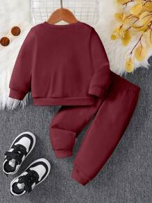 SHEIN 男婴“小男人”图案印花舒适圆领连帽衫套装 - 酒紅色 - 查看 2