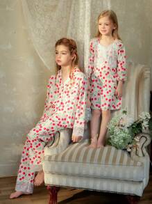 SHEIN Girls Woven Floral Print Lace Long Sleeve Maxi Nightgown, Comfortable Loungewear