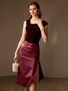 MOTF PREMIUM VELVET ASYMMETRICAL NECK STEREO FLOWER SLIM FIT BLOUSE