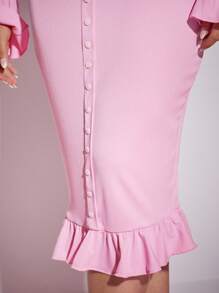 SHEIN SXY Plus Size Women's Minimalist Sexy V-Neck Ruffle Trim Pearl Button Decor Fitted Long Sleeve Dress, Suitable For Sexy Siren Coquettish, Date Night, Birthday, Bachelorette Party Outfit, Cute, Casual, Shopping, Streetwear, Going Out, Easy To Match & Looks Slim, Accent Your Body, Flatter The Figure