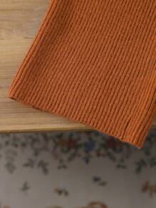 SHEIN Young Girl Minimalist Elegant 3D Bow Color Blocking Ruffle Sweater & Pants Set - Khaki - View 5