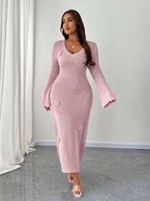 SHEIN Unity Robe en tricot ajustée pour femmes grandes tailles avec encolure en V, taille resserrée et ourlet de sirène floral élégant - Rose bonbon - Voir 2