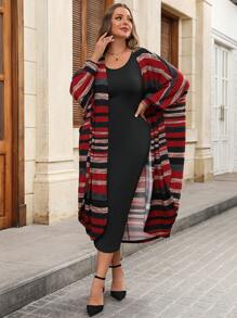 SHEIN Clasi Curvy Plus Size 女装优质面料复古红条纹长袖长大衣+高弹无袖黑色背心包臀连衣裙长裙两件套，日常居家出游休闲装，圣诞大码女装，针织连衣裙，新年装 - 彩色 - 查看 1