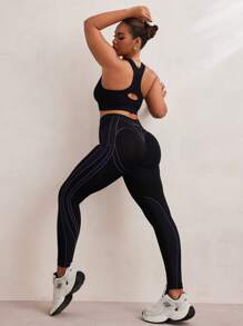 Easithlete Top Esportivo Sólido Elástico e Confortável com Recorte Vazado Nas Costas para Mulheres Plus Size - Preto - Visão 6