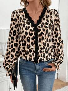 SHEIN Frenchy Women's Leopard Print Simple Daily Wear Long Sleeve Shirt V-Neck Lace Patchwork Leopard Print Elegant Long Sleeve Shirt Thanksgiving New Years Winter Cheetah Casual - Multicolor - View 3