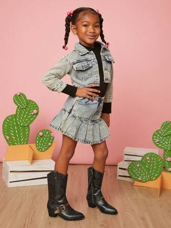 Mini mi Bestseller Kinder Cowboy Stiefel in Schwarz, Wadenlang, mit Vintage Schnalle, Nieten- und Ösen-Verzierungen, Vintage-Look aus bearbeitetem Kunstleder - verspielt und luxuriös