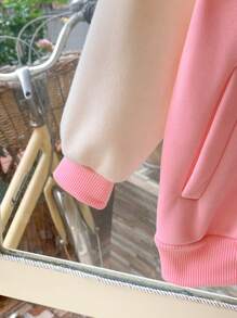 Blossori 年轻女孩粉色和白色对比字母刺绣正面纽扣开衫，校园风格，秋冬 - 彩色 - 查看 5