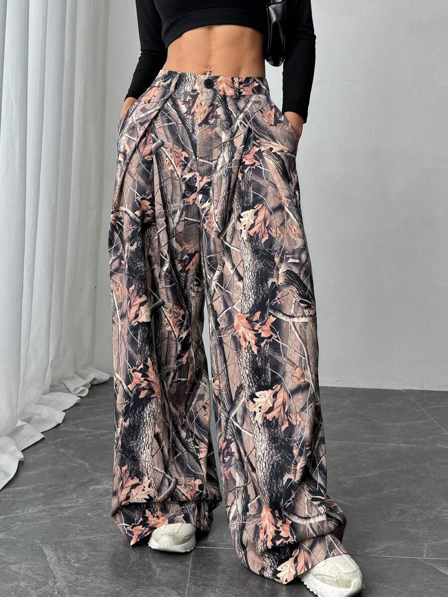 Chiquease Women's Maple Leaf Print Casual Loose Pocketed Sweatpants, Autumn/Winter