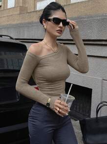 DAZY Women Autumn Long Sleeve Casual Solid Color Asymmetric Hem Cut Short T-Shirt,Fall Women Clothes