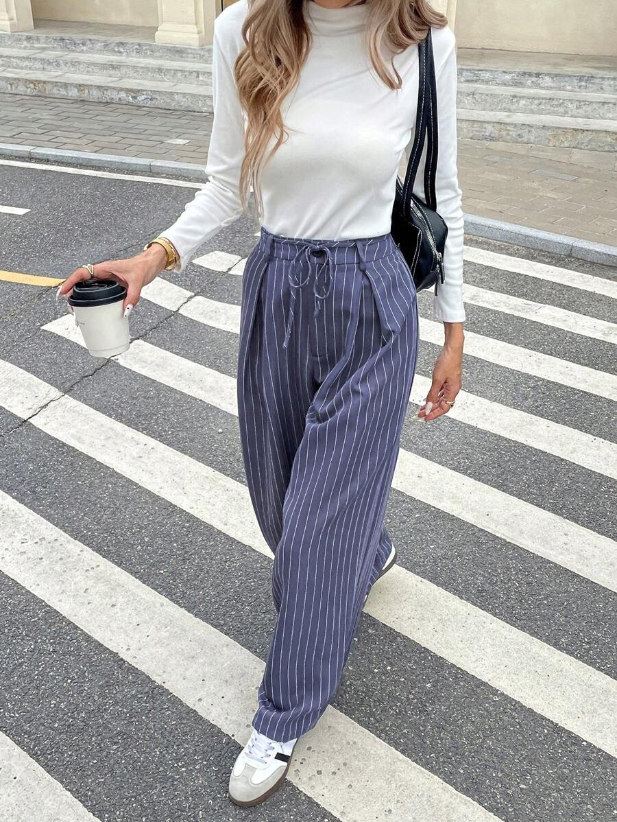 SHEIN Frenchy 女士褶皱条纹阔腿宽松休闲裤 - 灰色 - 查看 1