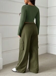 SHEIN EZwear 2 件大码女式休闲字母印花长袖上衣和工装裤套装，秋季 - 軍綠色 - 查看 2