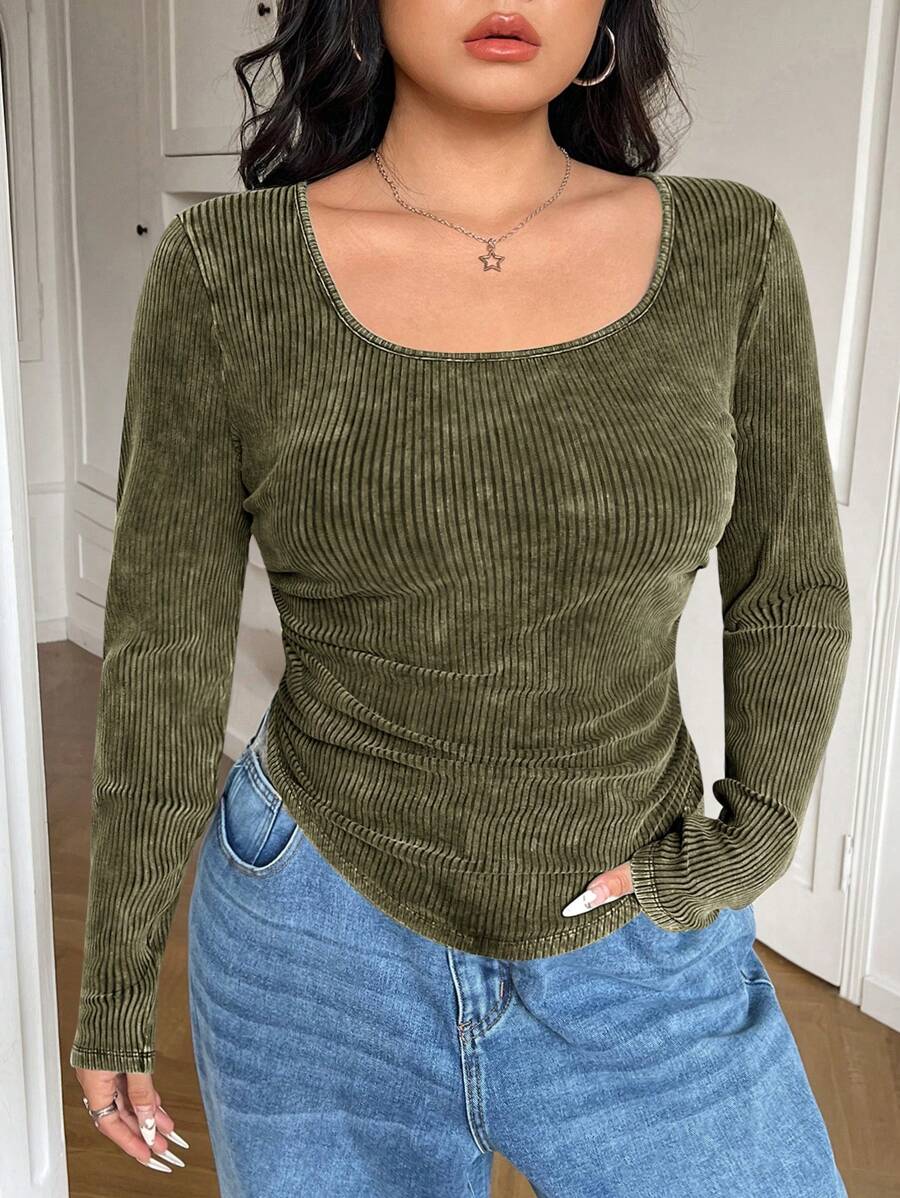 SHEIN EZwear Plus Size Asymmetric Hem Tight-Fitting T-Shirt, Distressed Acetate Fabric, Scoop Neck - Army Green - View 1