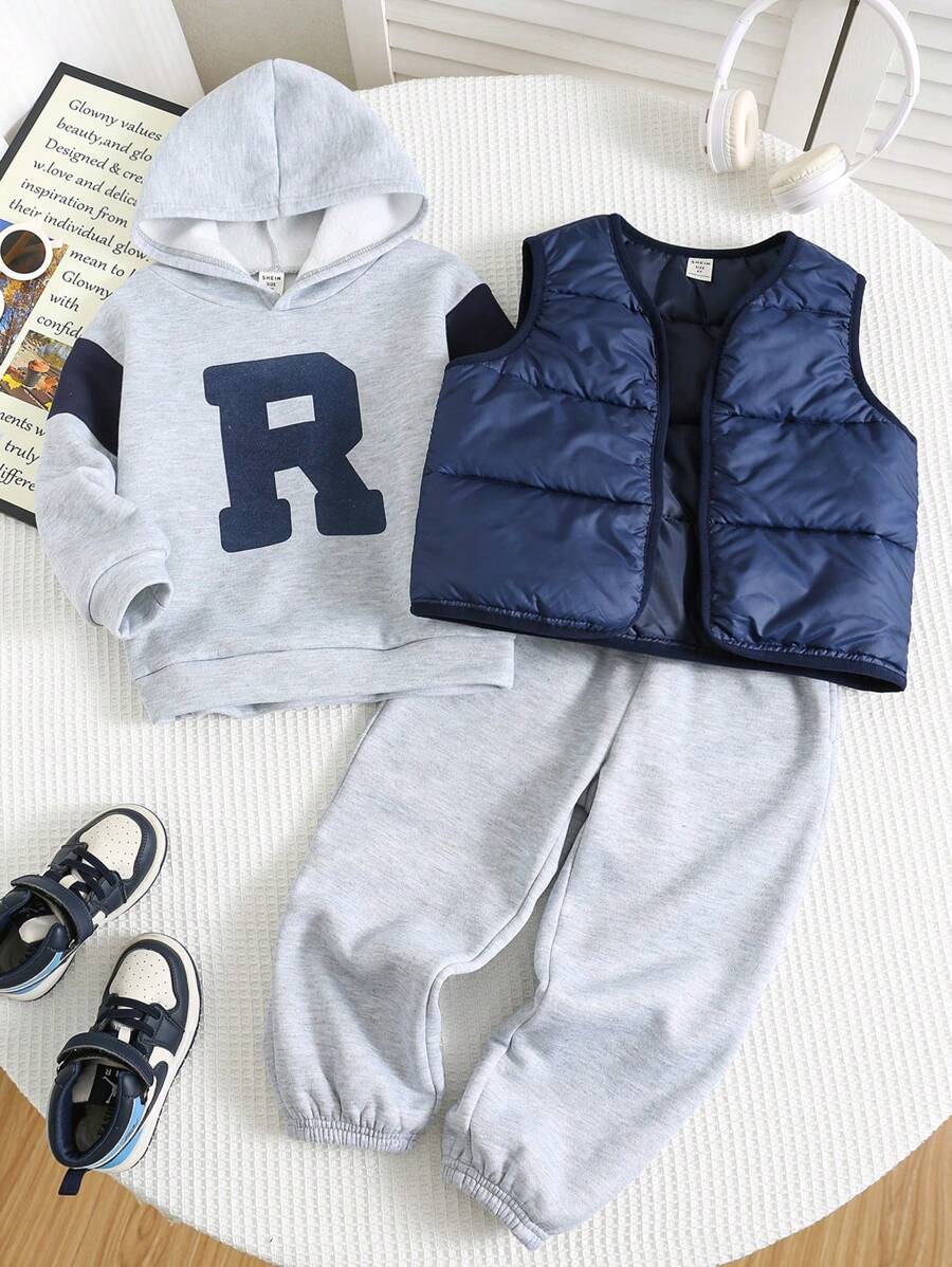 3 件装年轻男童休闲纯色加厚保暖无袖派克大衣背心外套 + 字母图案印花连帽宽松运动衫 + 宽松抽绳裤 3 件套服装，适合通勤、上学、休闲、度假、运动、春夏秋冬 - 彩色 - 查看 1