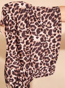 SHEIN BAE Plus Size V-Neck Loose Fit Leopard Print T-Shirt, Sexy Curve Formal Top For Party, Birthday, Valentine's Day, Summer - Multicolor - View 7