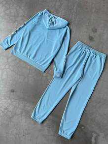 Manfinity Roghcode Bộ quần nỉ và áo hoodie có dây rút họa tiết chữ và nhện cho nam, trang phục thường ngày mùa thu - Màu xanh lam - Xem 2