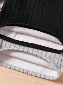 SHEIN 最便宜的年轻女孩买 1 送 1 2 件/套年轻女孩针织纯色立领保暖休闲 T 恤套装，秋冬，非常适合休闲和日常穿着和学校日常、学院风格、返校、派对 - 黑色 - 查看 6