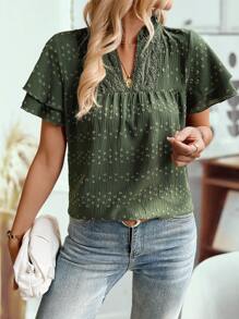 SHEIN LUNE Women's Casual Commute Floral Patchwork Polka Dot Textured Fabric Short Sleeve Ruffled V-Neck Blouse