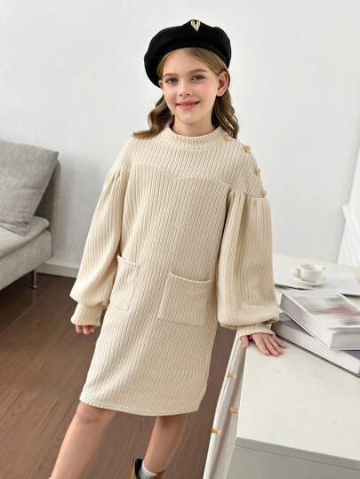 SHEIN Tween 女童纯色高领金属纽扣装饰灯笼袖宽松直筒保暖羊毛杏色百搭休闲连衣裙秋冬季