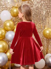 Young Girl 1pc Fashion & Cute Square Neck Flared Velvet Dress, A-Line Dress, Elegant Long Sleeve Cake Dress, For Birthday Party, Vacation, Great For Casual & Daily Wear & School Daily In Autumn & Winter, For Kid Christmas, Mom And Daughter Matching,Sister And Me Matching.