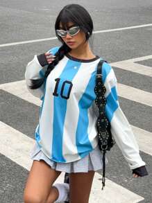 SHEIN Áo thun bóng đá tay dài dáng rộng in họa tiết sọc và số hai tông màu thường ngày cho bé gái tuổi teen, phong cách xuân/thu - Xanh và trắng - Xem 6