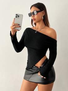SHEIN PETITE Women's Two-Piece Brushed Knitted Off-The-Shoulder Asymmetric Hem T-Shirt Set, Black + Gray, Suitable For Autumn And Winter