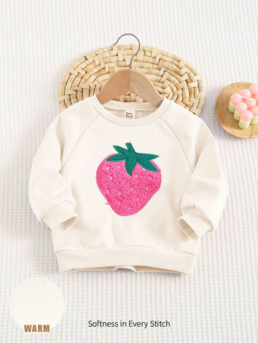 Cozy Pixies 女婴草莓图案圆领长袖插肩休闲简约毛绒刺绣套头衫，温暖舒适，保暖内衬，百搭运动休闲百搭上衣，杏色 - 杏色 - 查看 1
