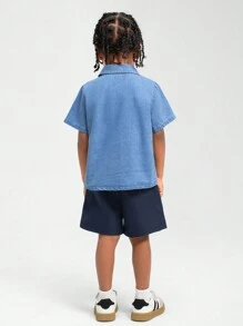 SHEIN 男孩夏季休閒恐龍刺繡短袖牛仔上衣和短褲2件套裝 - 彩色 - 查看 2