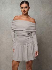 SHEIN BAE Women's Solid Color Off-Shoulder Ruffle Pleated Elegant Long Sleeve Dress Hollowed Costumes Thanksgiving Women Outfit White Women Dresses Business Casual Women Winter Women Dress Elegant Dress Christmas Women Dress Fall Women Clothes Dress Fall Women Outfits Christmas Women Clothes Homecoming Winter Skin-Friendly, Soft And Warm Cashmere Fabric Off-The-Shoulder Dress - Brown - View 5