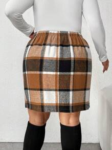 SHEIN CURVE+ Falda de franela de otoño e invierno a cuadros para mujer de talla grande