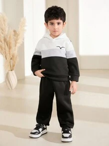 SHEIN 2Pcs Set Young Boys Contrast Color Crew Neck Long Sleeve Shirt And Solid Color Pants - Multicolor - View 3