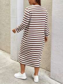 SHEIN Essnce Plus Size Women's Autumn And Winter Casual Loose And Comfortable Long Sleeve Slit Striped Mid-Length Dress,Fall Clothes,Black And White Dress,Curv Dress,Teacher Clothes,Fall Women Outfits,Homecoming,Midi Women Dresses,Airport Women Outfits