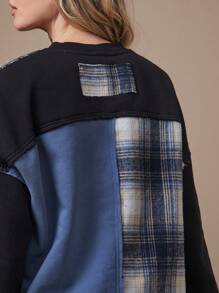 WESTFADE Mixed Media Western Patchwork Crewneck Long Sleeve Sweatshirt