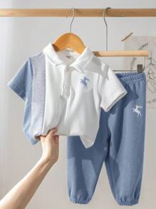 SHEIN 2pcs/Set Baby Boy Reindeer Print Contrast Color Polo Collar Short Sleeve Top And Shorts Casual Outfit, Comfortable And Suitable For Home Or Outdoor