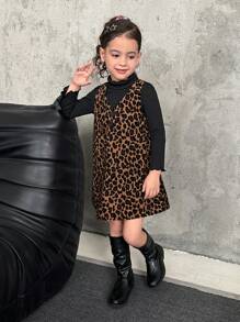 SHEIN Leap Crew NovaGlow 年轻女孩 2 件套 年轻女孩 & 年轻女孩高领 T 恤和灯芯绒豹纹连衣裙休闲装 - 黑色 - 查看 3