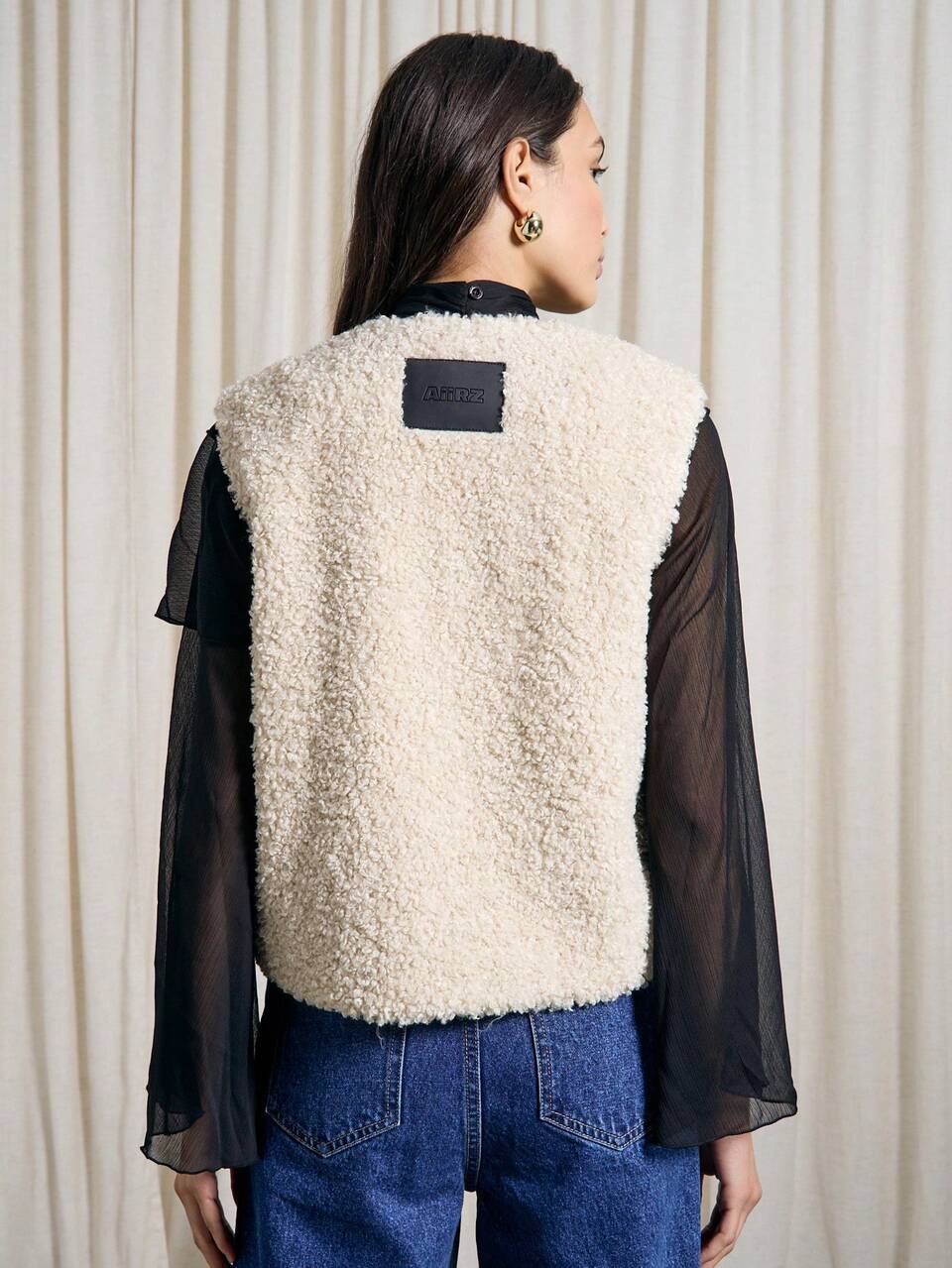 Kuschelige, ärmellose Sherpa-Teddyjacke mit Schleife vorne
