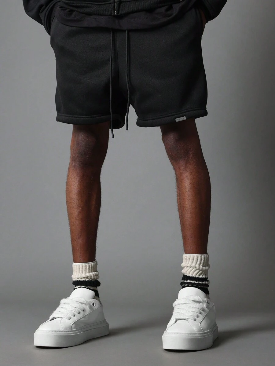 SUMWON Regular Fit Essential Drop Crotch Short - Black - View 1