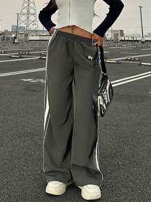 SHEIN 青少年女孩秋冬休闲运动嘻哈条纹纹理装饰运动裤灰色刺绣运动裤 - 灰色 - 查看 4