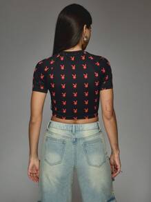 Missguided x Playboy Áo thun in hình thỏ con phong cách retro crop top họa tiết AOP tay ngắn ôm vừa vặn thời trang mùa hè thường ngày dạo phố lễ hội Y2K mặc hàng ngày - Nhiều màu - Xem 2