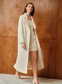 MOTF PREMIUM ÁO KHOÁC DÀI CỔ VẢI THÊU CHI TIẾT NGỌC TRAI GIẢ - Màu be - Xem 5