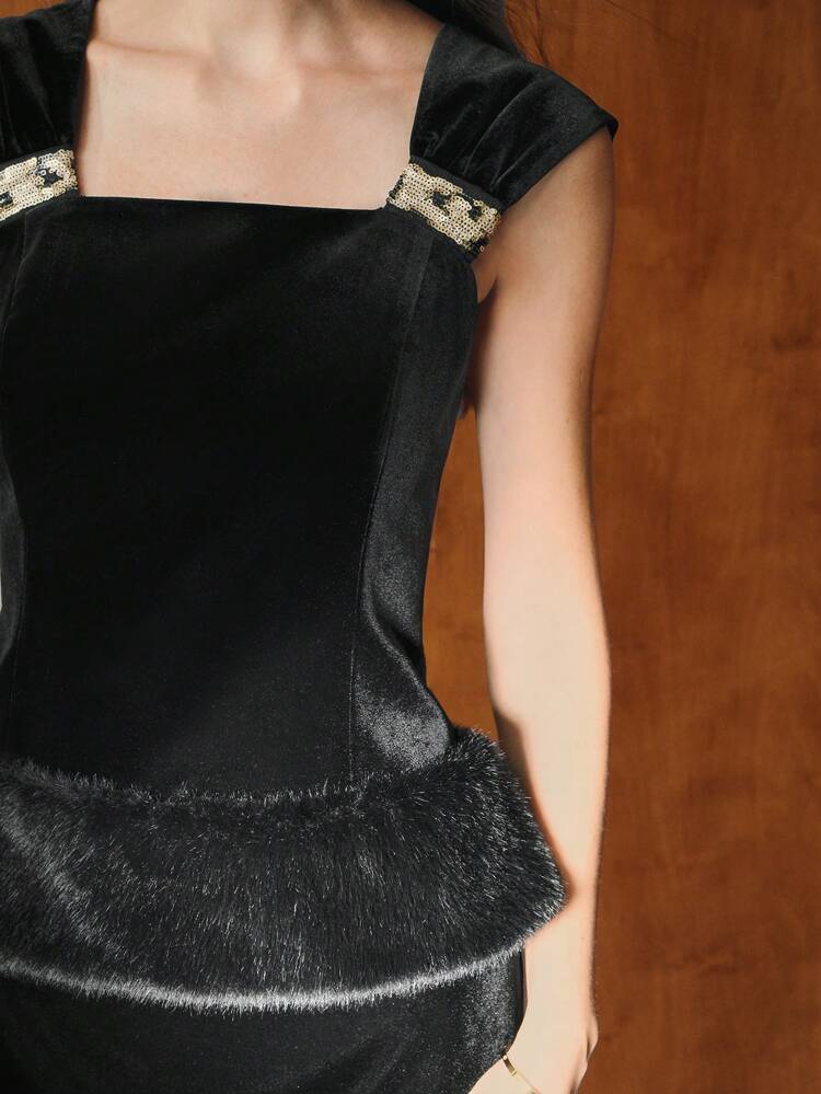VELVET CONTRAST FUZZY HEM TANK TOP