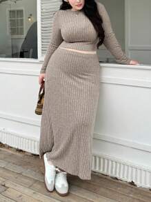 SHEIN Privé Plus Size Women's Ribbed Knit Skirt And Top 2 Pieces Set