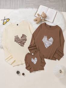 SHEIN 女士休闲心形与字母印花圆领长袖 T 恤，适合日常活动、户外旅行、室内外、春夏 - 棕色 - 查看 1