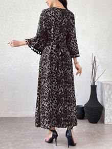 Al Najma Women's Leopard Print Patchwork Flared Sleeve Dress With Tassel Trim Maxi Women Outfit - Grey - View 2