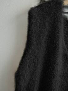 SHEIN ChicEase 女士 V 领仿貂皮毛衣背心，秋冬季休闲外套 - 黑色 - 查看 3