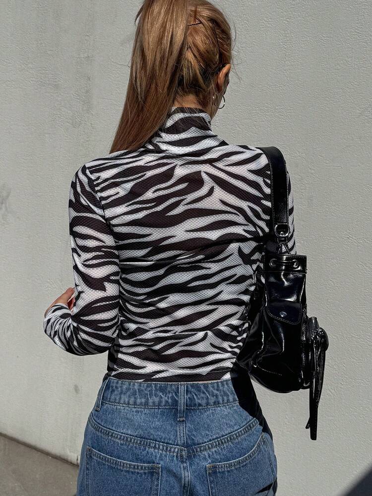 Turtleneck Leopard Print Women's T-Shirt, Minimalist Fashion Casual For Everyday Wear,Fall Clothes Long Sleeve Women Tops